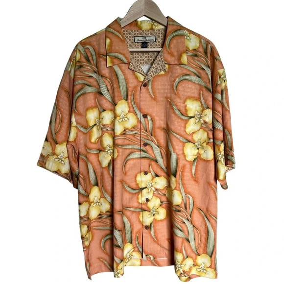 Tommy Bahama Other - Tommy Bahama • Tropical Silk Button Down Short Sleeve